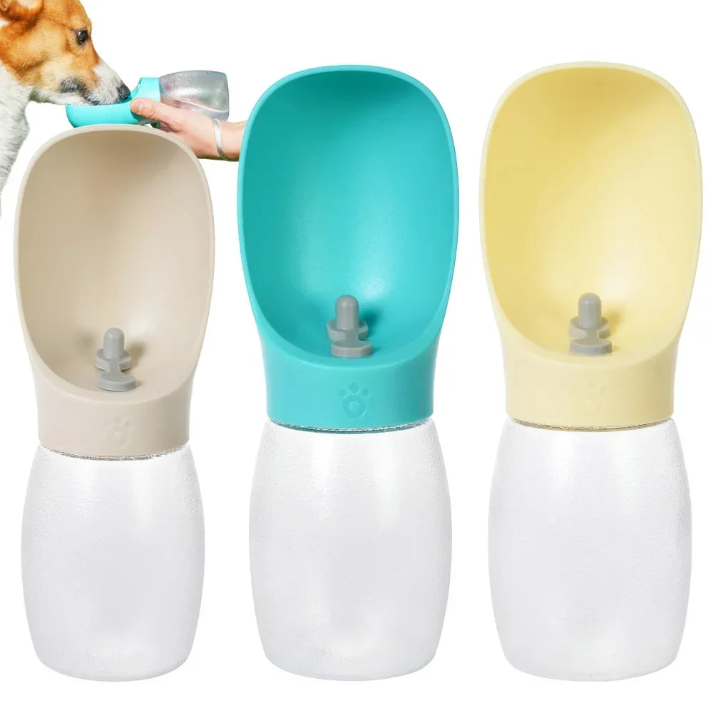 Garrafa de água portátil para cães de estimação e animais em geral.
